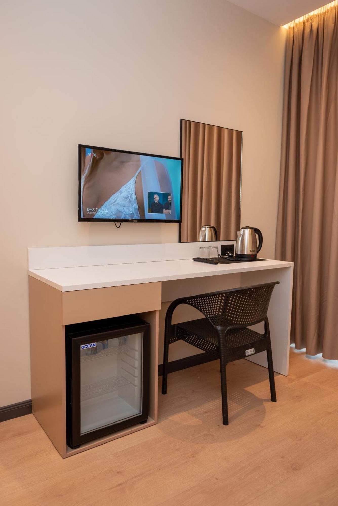 Calma Boutique Hotel Vlore Luaran gambar