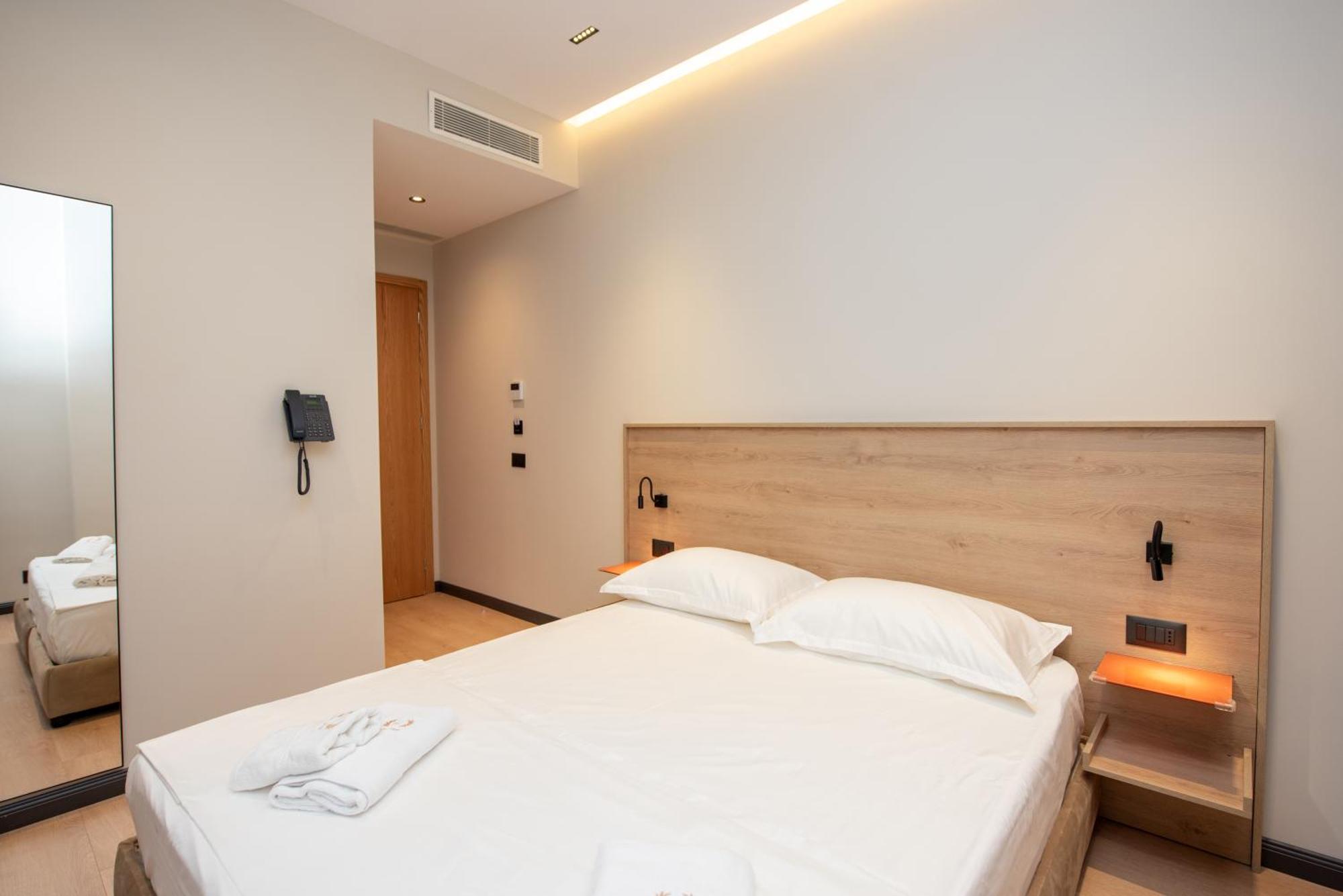 Calma Boutique Hotel Vlore Luaran gambar
