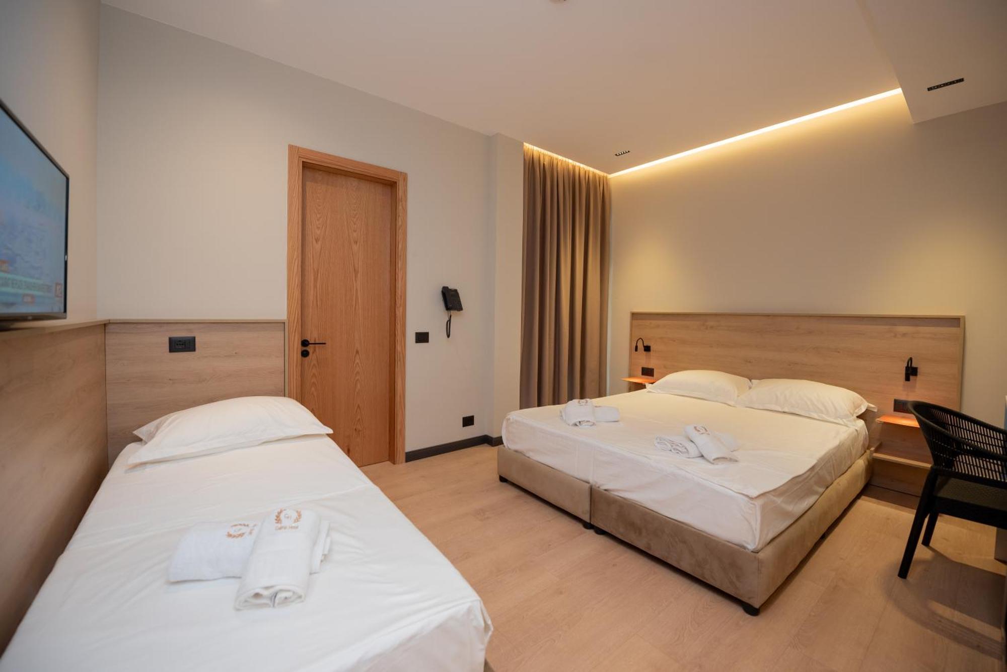Calma Boutique Hotel Vlore Luaran gambar